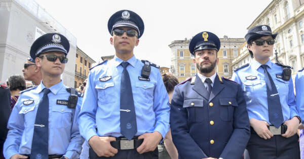la-polizia-cinese-controlla-i-dissidenti-anche-in-italia,-trovate-11-stazioni-‘mascherate’-da-uffici-–-il-riformista