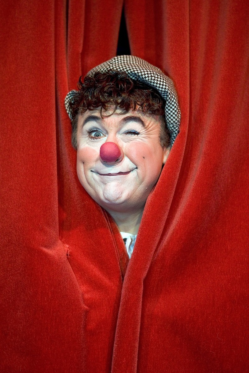 il-teatro-politeama-di-bra-saluta-il-2023-con-davide-larible,-“il-clown-dei-clown”