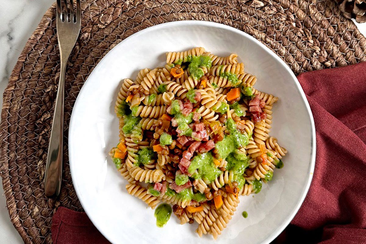 trivelline-con-lenticchie,-cotechino-e-salsa-verde