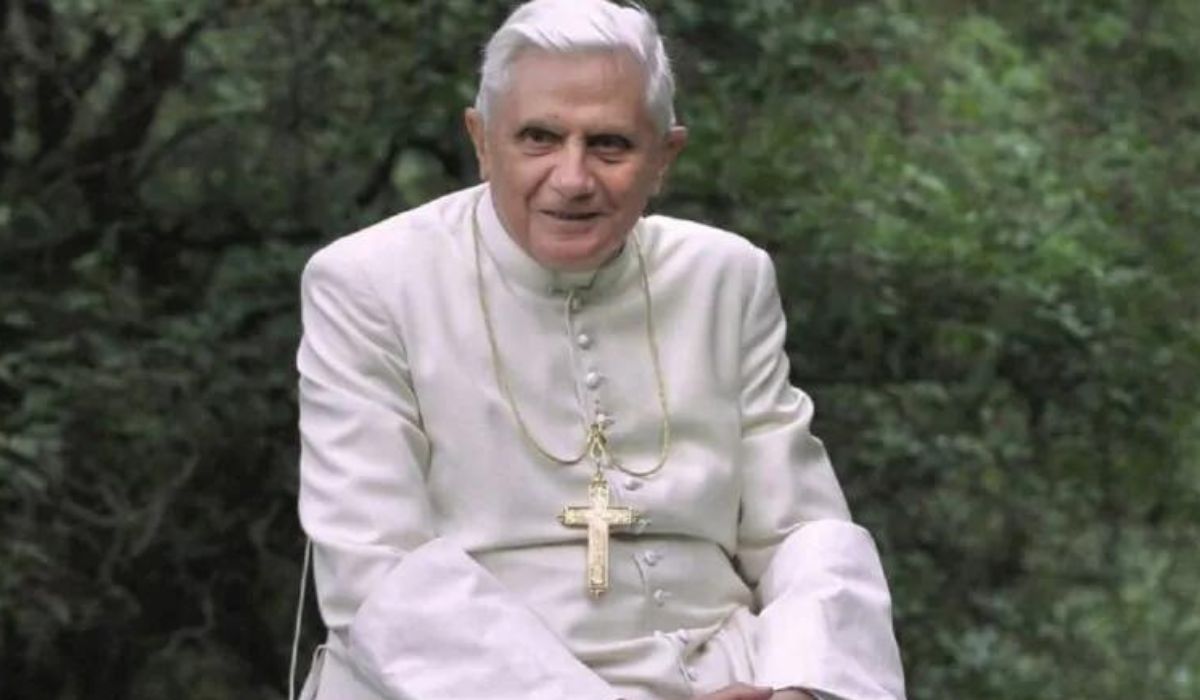 benedetto-xvi,-gaenswein:-“la-stretta-sulla-messa-in-latino-di-bergoglio-gli-ha-rattristato-il-cuore-|-notizie.it