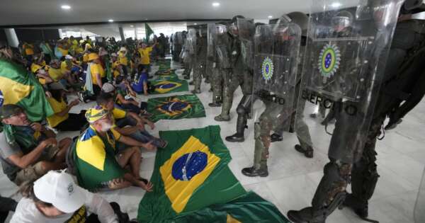 cosa-sta-succedendo-in-brasile,-dall'assalto-ai-palazzi-istituzionali-alle-decisioni-della-corte-suprema-–-il-riformista