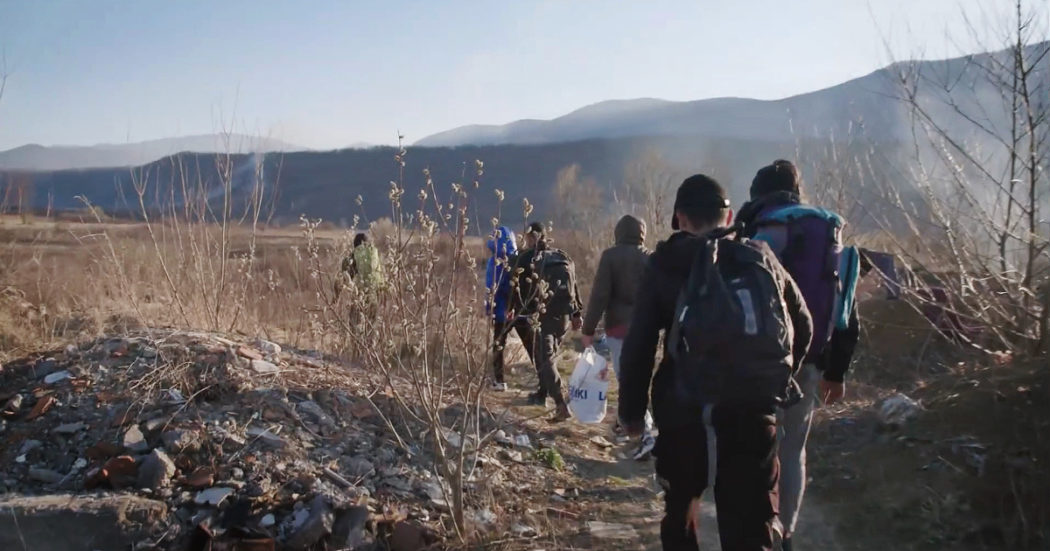 i-migranti-respinti-dall'italia-al-confine-sloveno-mostrano-l'orrore-delle-“riammissioni”.-un-film-sulla-prassi-che-il-governo-vuole-riattivare-–-il-fatto-quotidiano