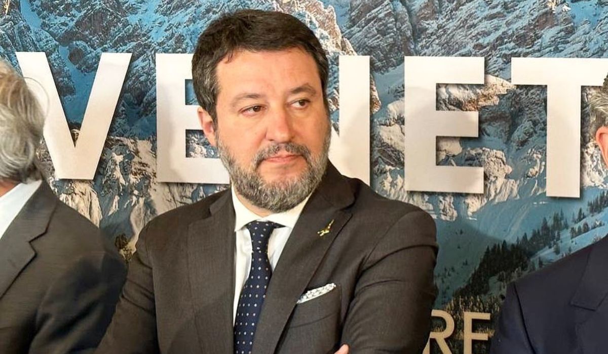 legge-anti-fumo,-salvini-e-contrario:-“sigarette-elettroniche-stanno-aiutando-tanta-gente”-|-notizie.it