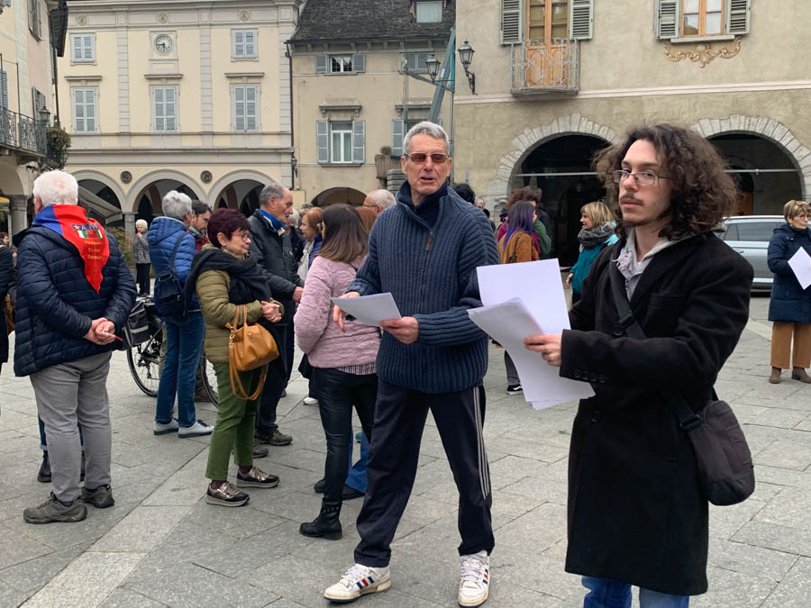 manifestazione-a-domodossola-per-i-diritti-delle-donne-iraniane-foto