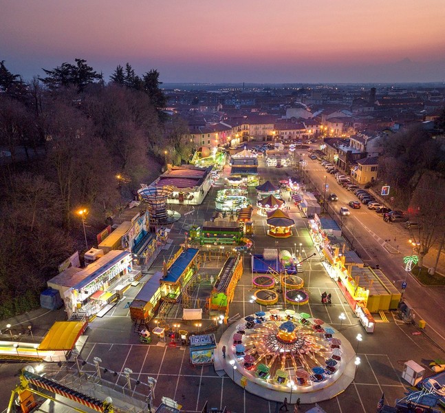 a-bra-torna-il-luna-park-con-tante-attrazioni-(e-qualche-disagio)