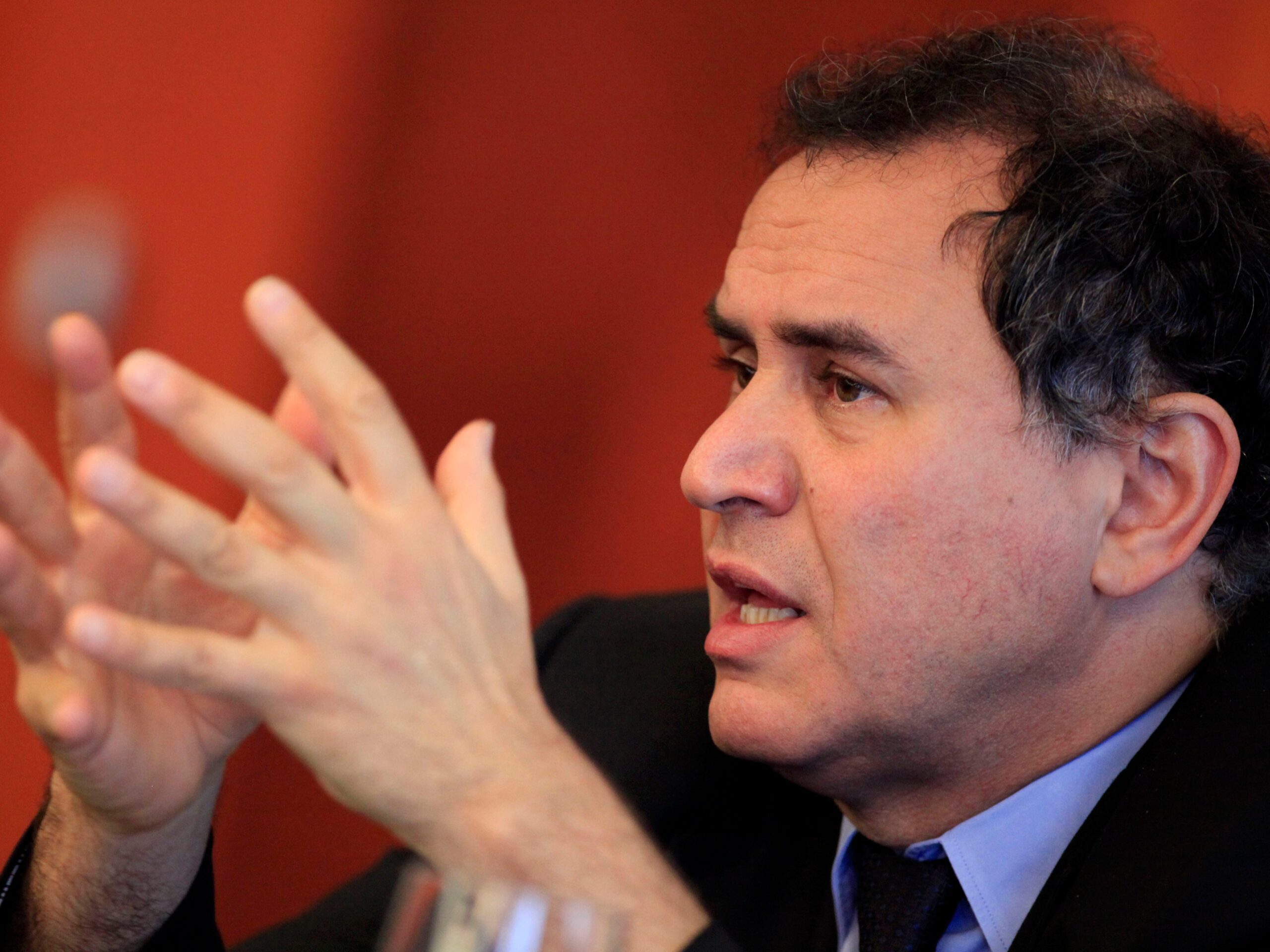 'dr.-doom'-nouriel-roubini-says-fed-rate-hikes-are-a-'megathreat'-to-the-us-economy