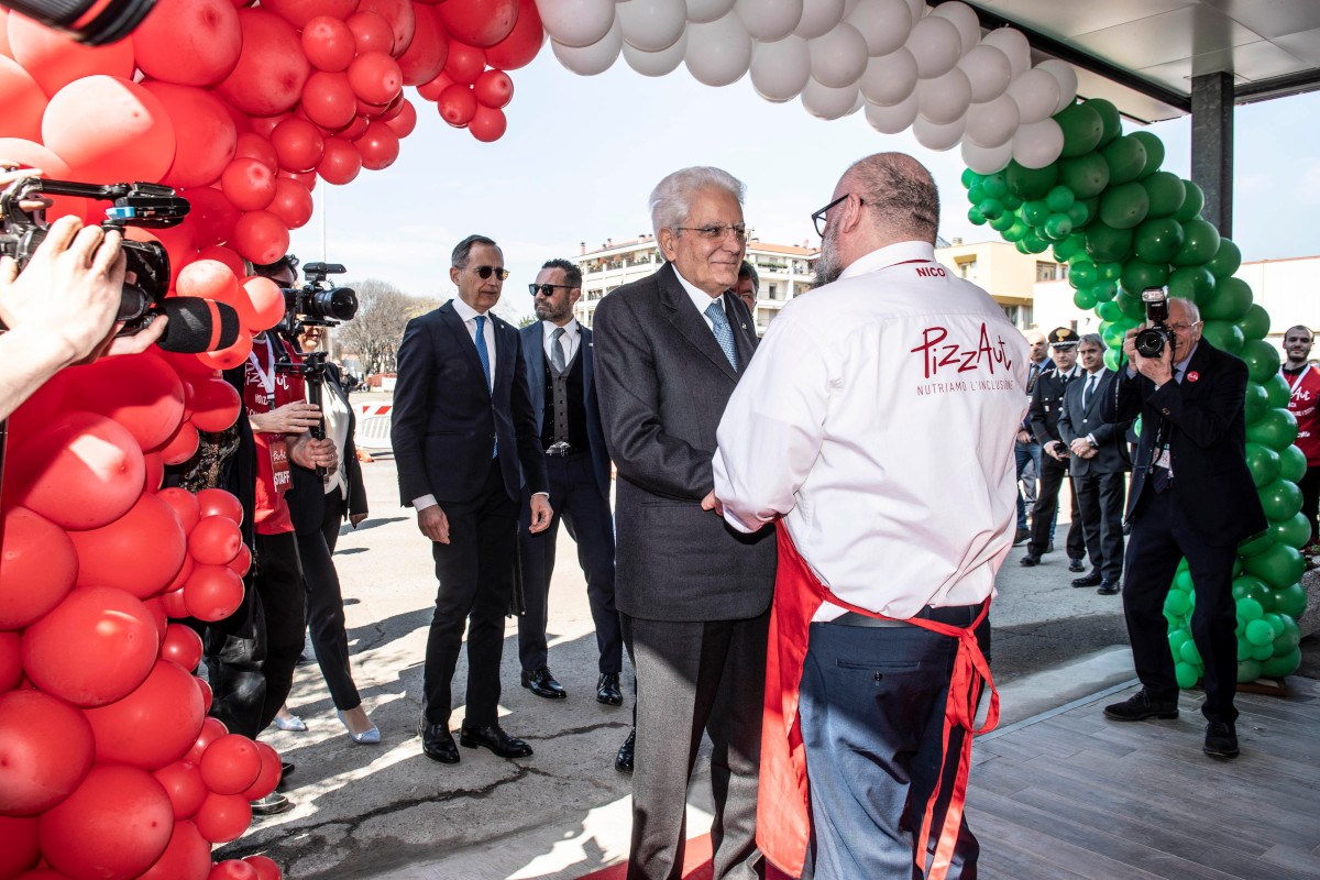 mattarella-all’inaugurazione-di-pizzaut-a-monza-nella-giornata-dedicata-all’autismo-|-notizie.it