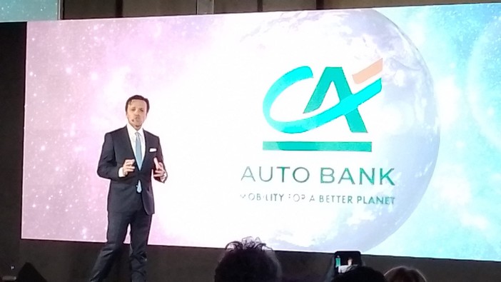 fca-bank-ai-saluti,-passa-nelle-mani-dei-francesi:-ecco-credit-agricole-auto-bank,-per-vendere-le-auto-sostenibili